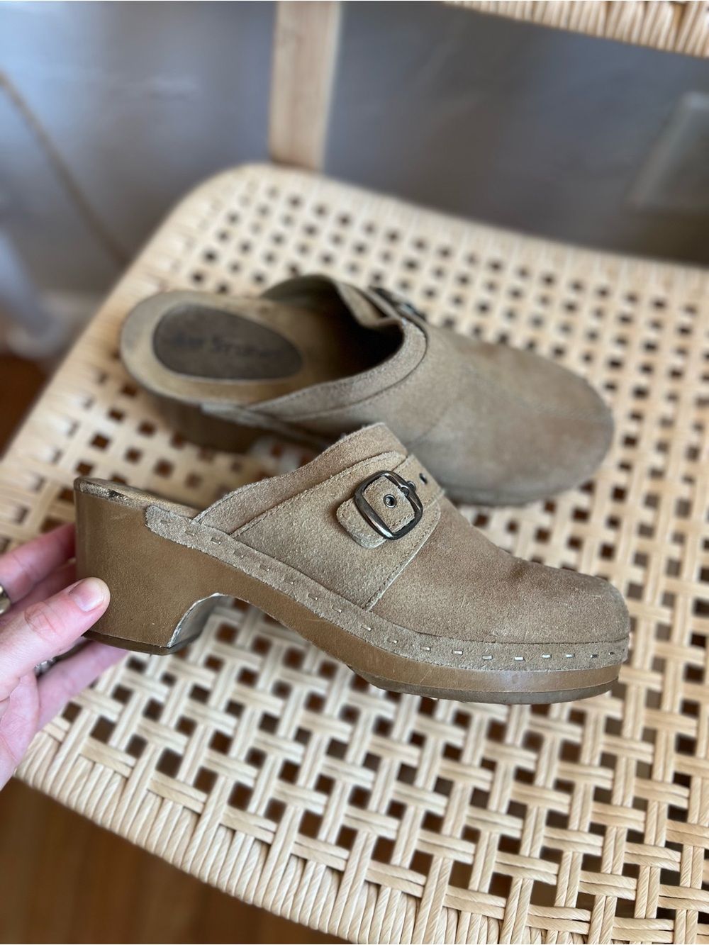 Vintage Pink Studio Suede Clogs Size 9 Tan Brown Buckle Platform Mules 70s Boho
